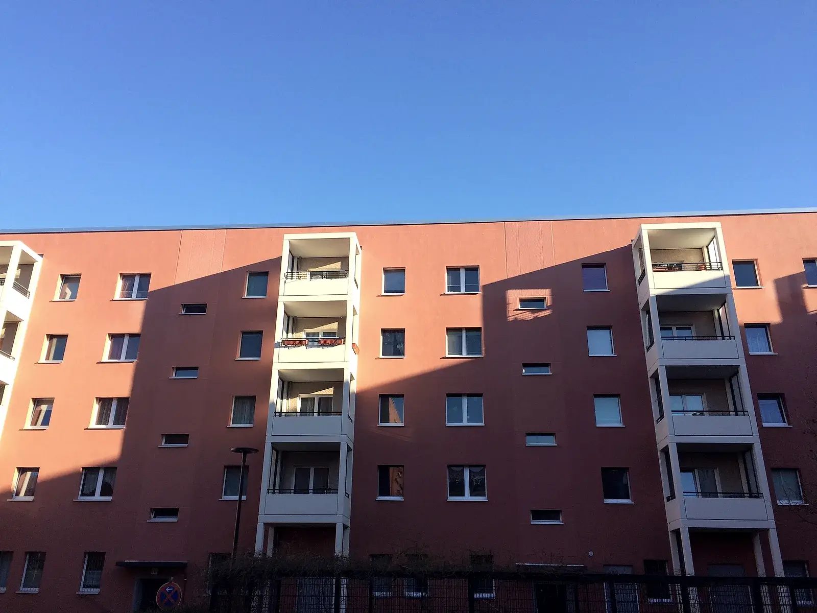 Hellersdorfer Promenade, 3. Bauabschnitt, Berlin-Hellersdorf – Ansicht 2