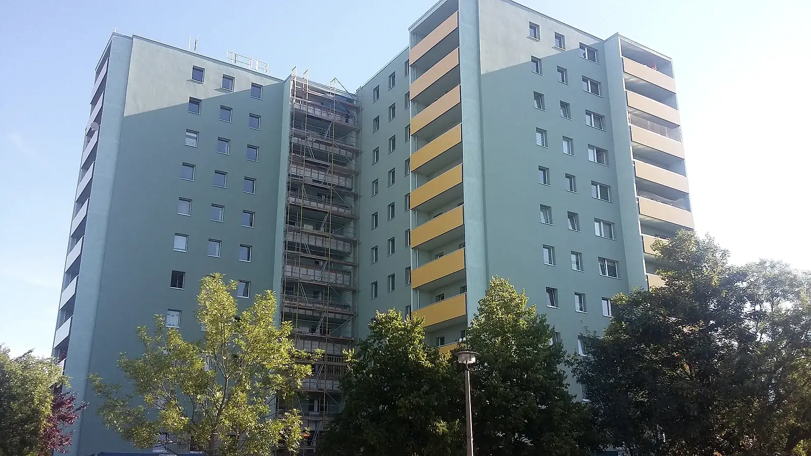Hellersdorfer Promenade, 3. Bauabschnitt, Berlin-Hellersdorf – Ansicht 3