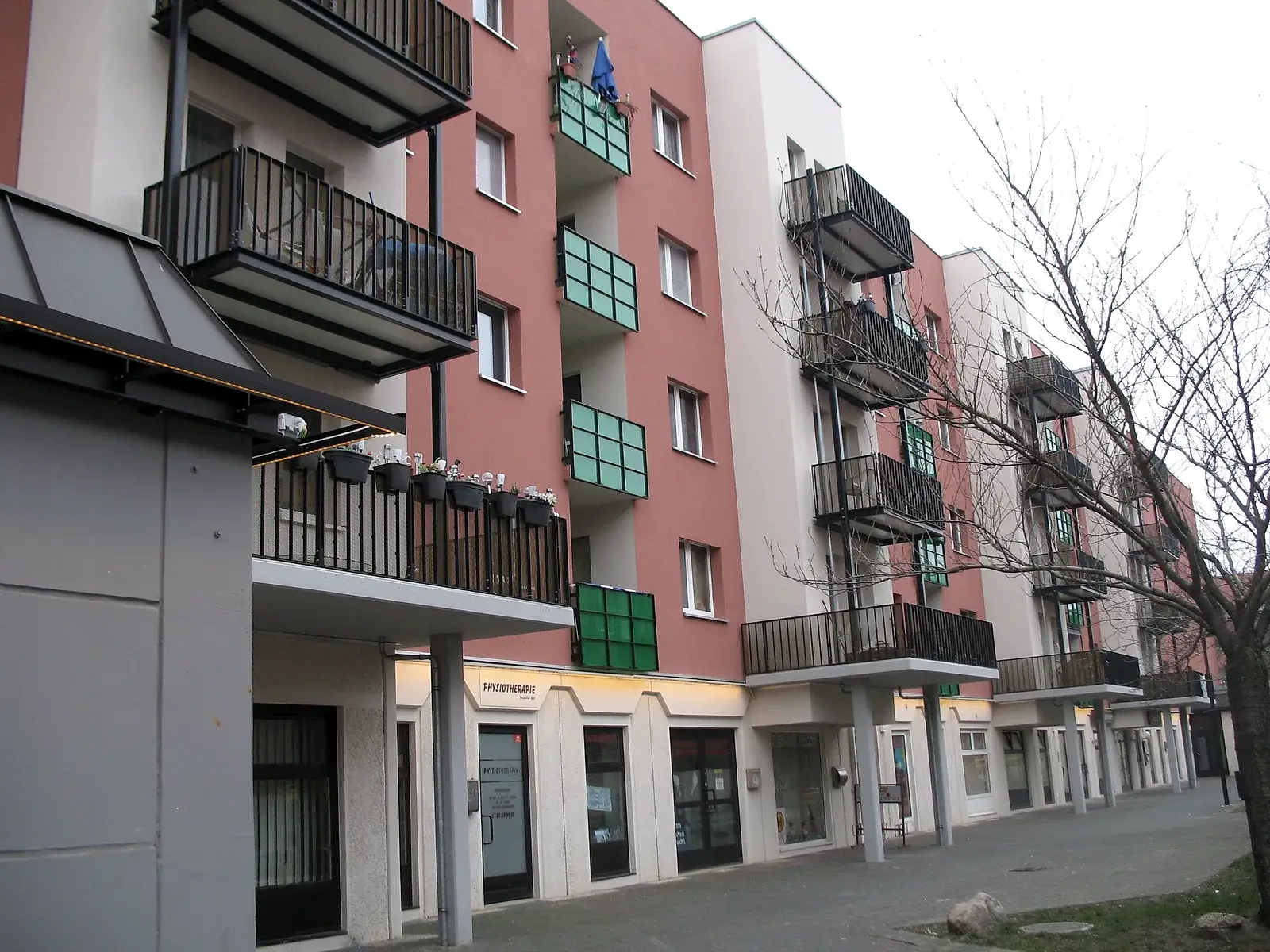 Hellersdorfer Promenade, 2. Bauabschnitt, Berlin-Hellersdorf – Ansicht 3